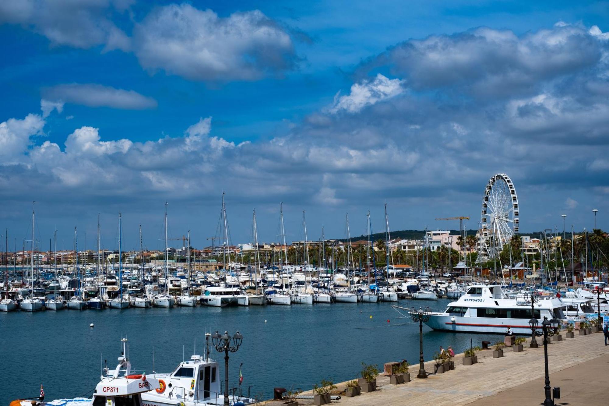 Filipp'S House Boat Hotel Alghero Exterior photo